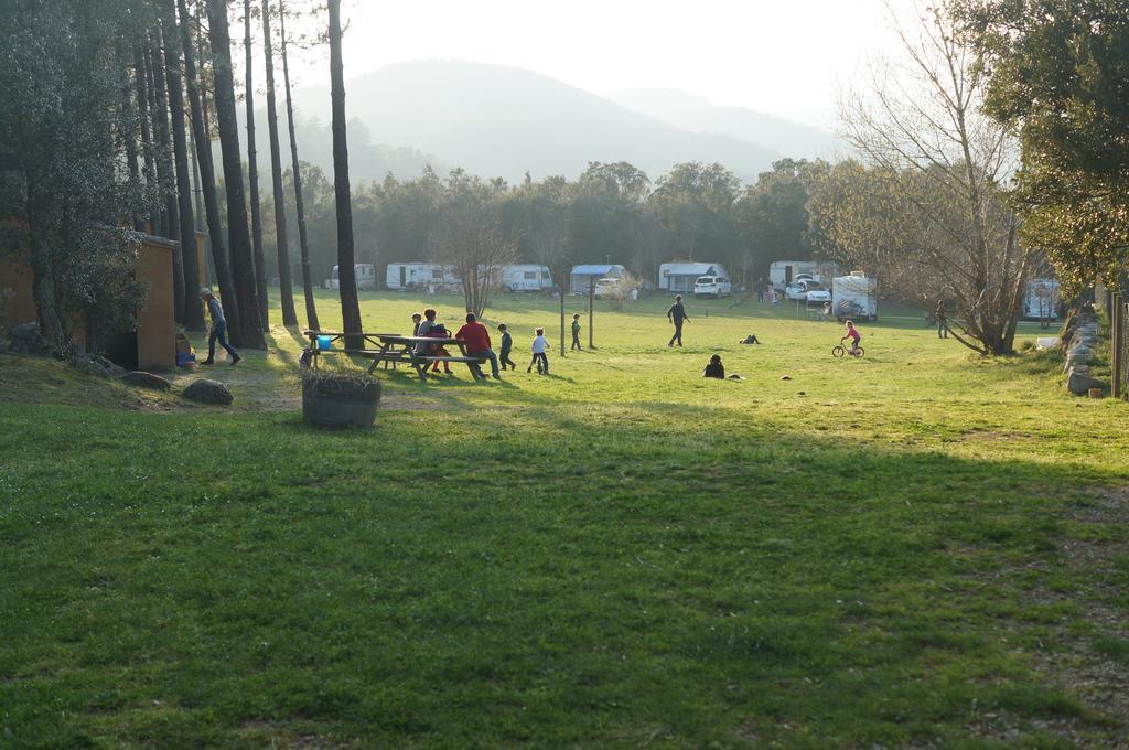 Camping Maçanet de Cabrenys Zewnętrze zdjęcie
